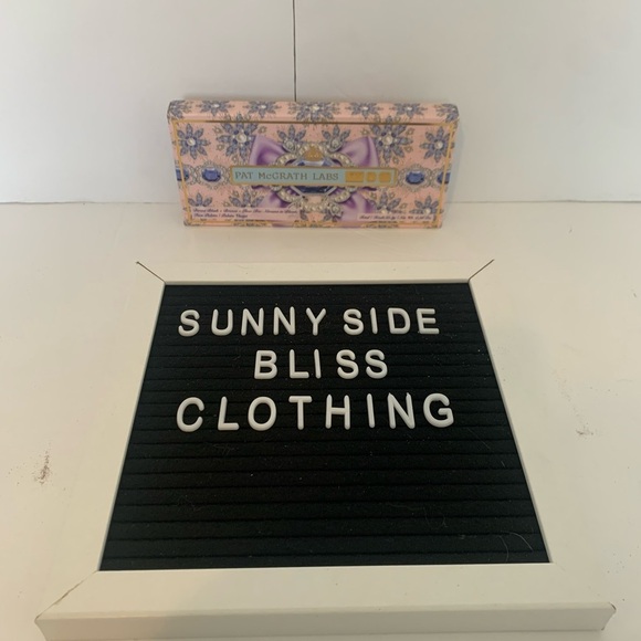 Pat McGrath Labs Divine Blush+Bronzer+Glow Trio Face Pallet *New* - Picture 3 of 6